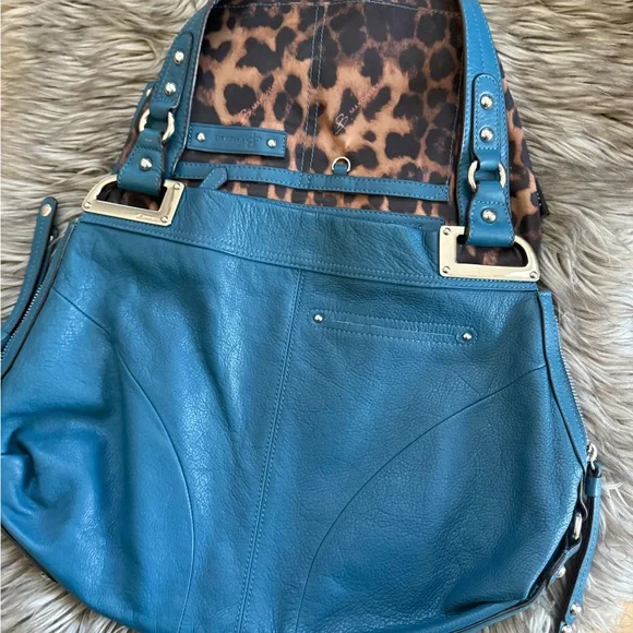 Like NEW - B. Makowsky Classic leather Bag - Reg $300 - Picture 2 of 15